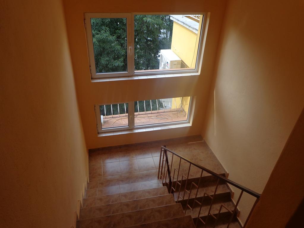 Prometei Hotel Burgas Bagian luar foto